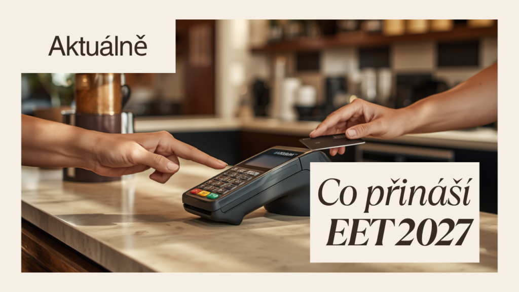 Obsluha kavárny účtuje platbu kartou na pokladním terminálu připraveném na EET 2027